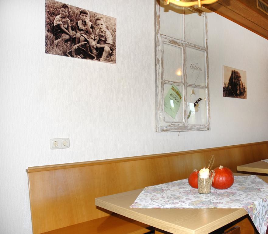 Gasthaus-Pension Hofmann Oberdachstetten Exterior photo